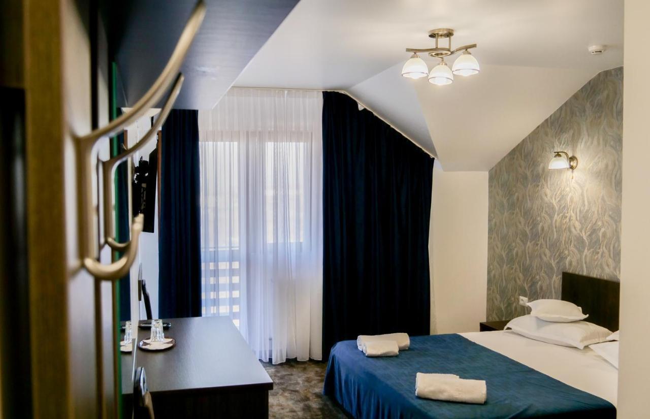 Motel Infinit Targu Jiu Bagian luar foto