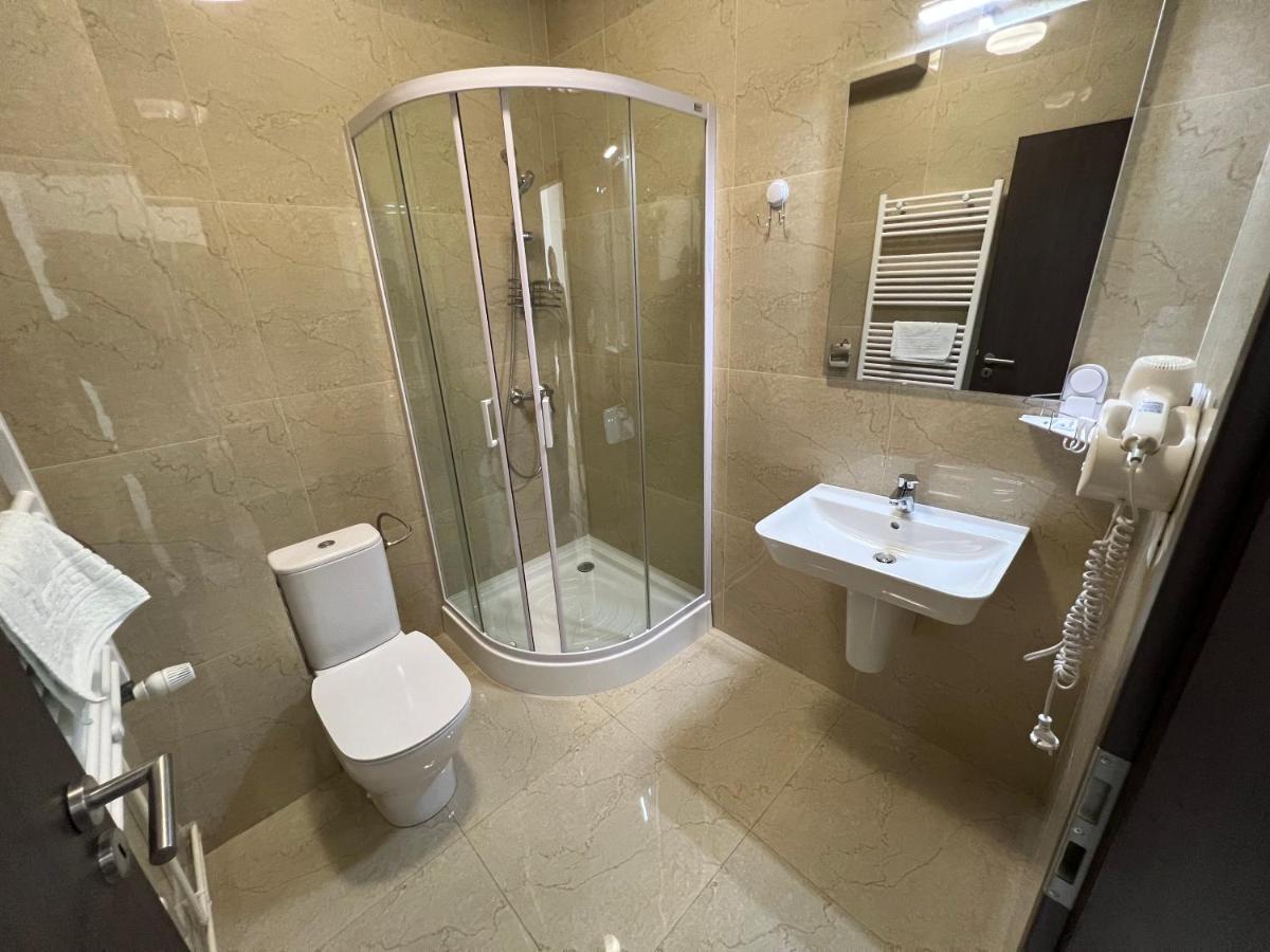 Motel Infinit Targu Jiu Bagian luar foto