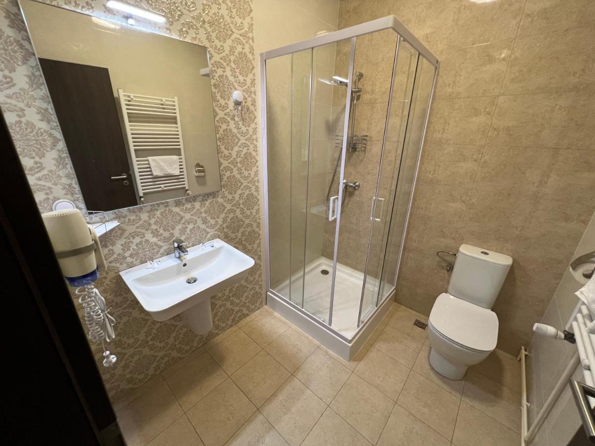 Motel Infinit Targu Jiu Bagian luar foto